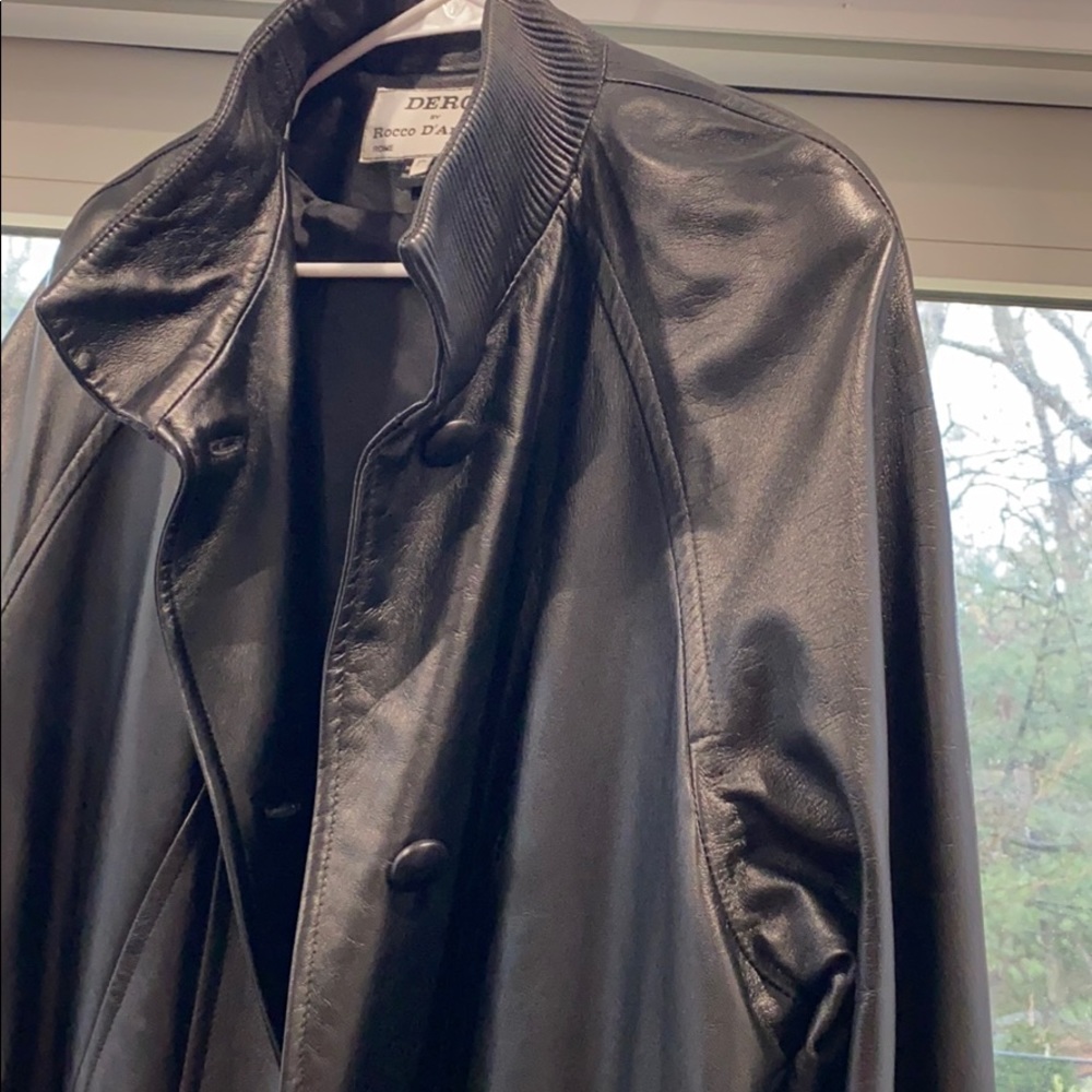 Black Leather Ladies Car Coat - ✨STUNNING!!✨